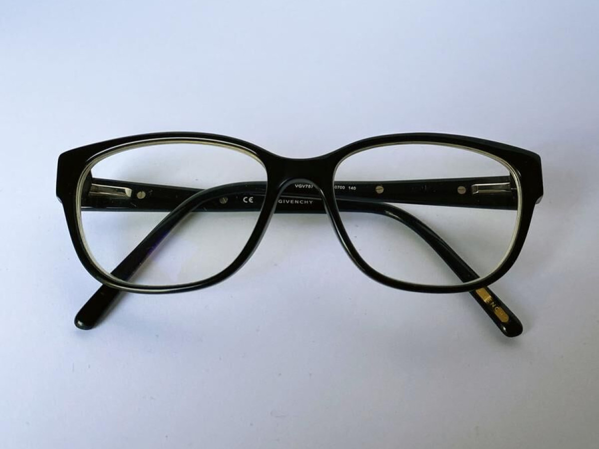 Givenchy - VGV787
