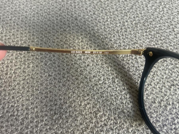 VOGUE - VO5423 w44 51/18