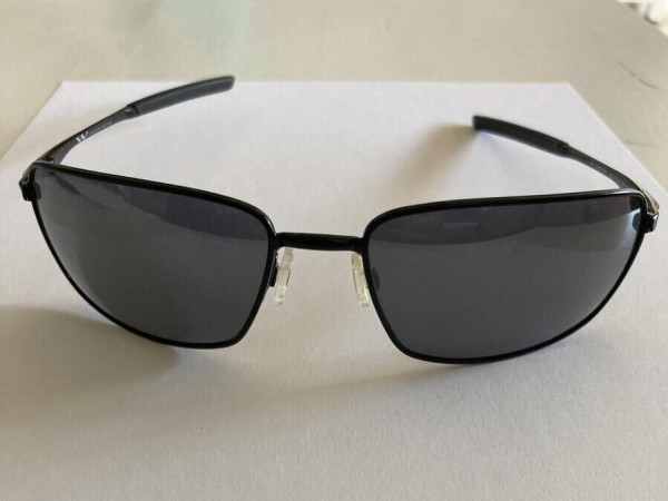 Oakley OO4075
