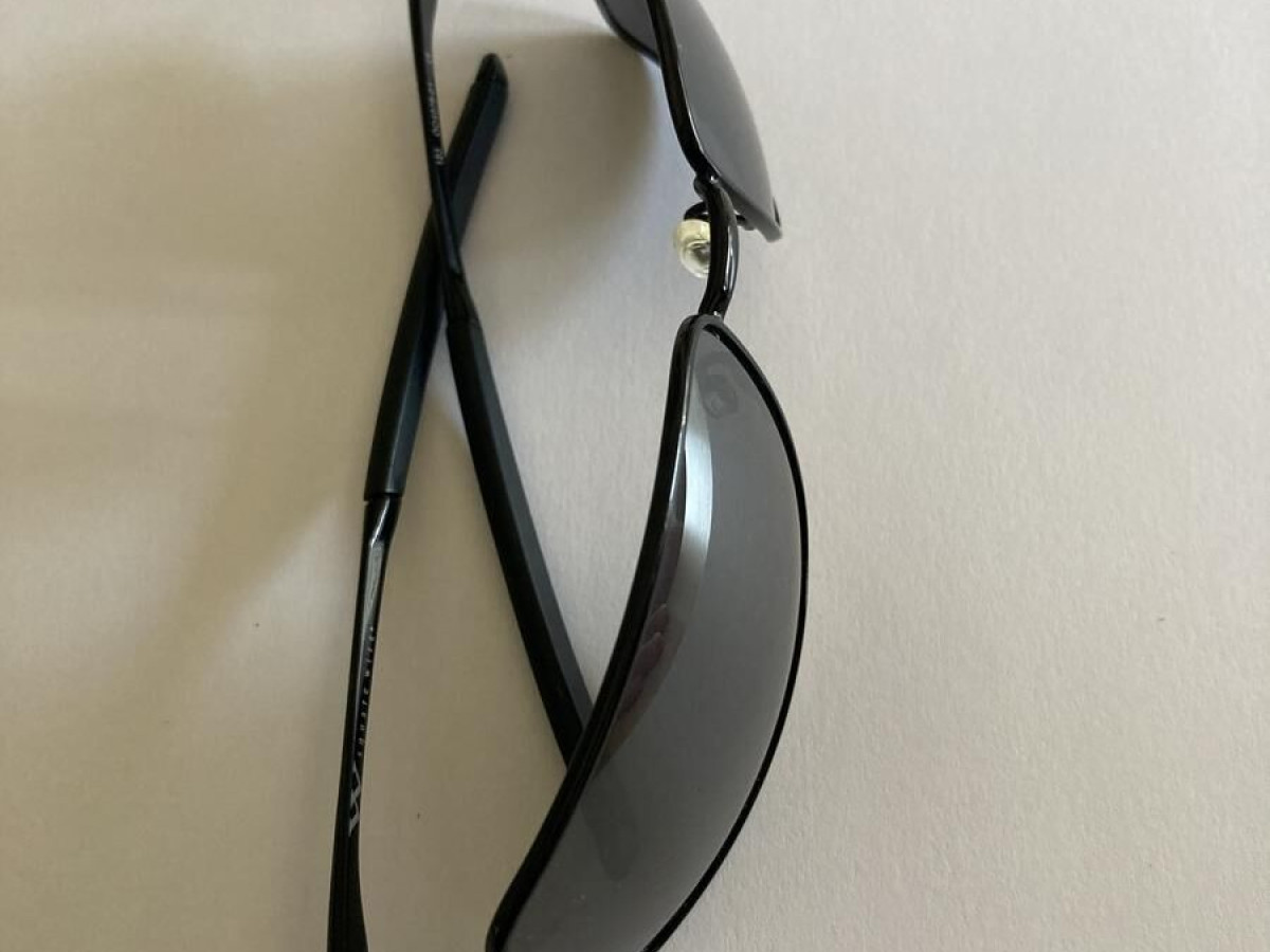 Oakley OO4075