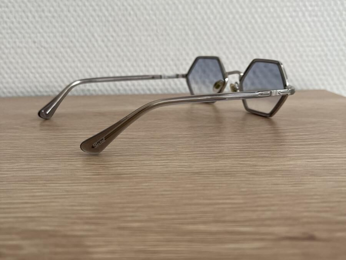 Persol 2472S 1101732 49[]20 140 2 N