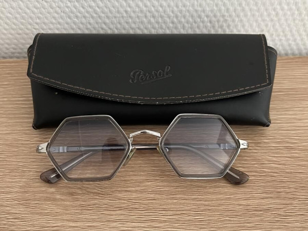 Persol 2472S 1101732 49[]20 140 2 N