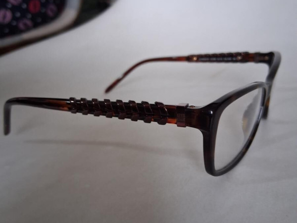 GIVENCHY - VGV864 54¤16