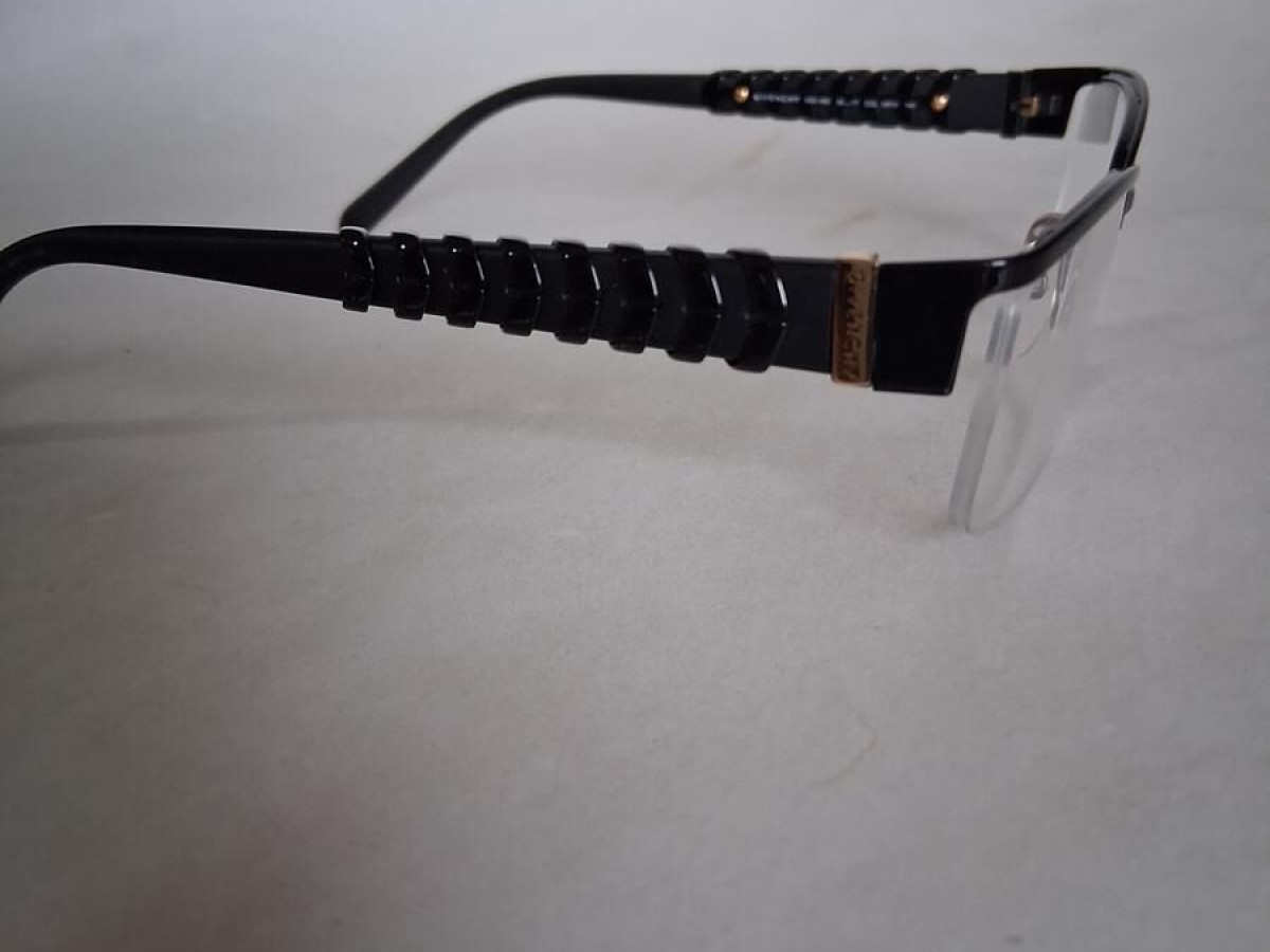 GIVENCHY - VGV490 55¤17