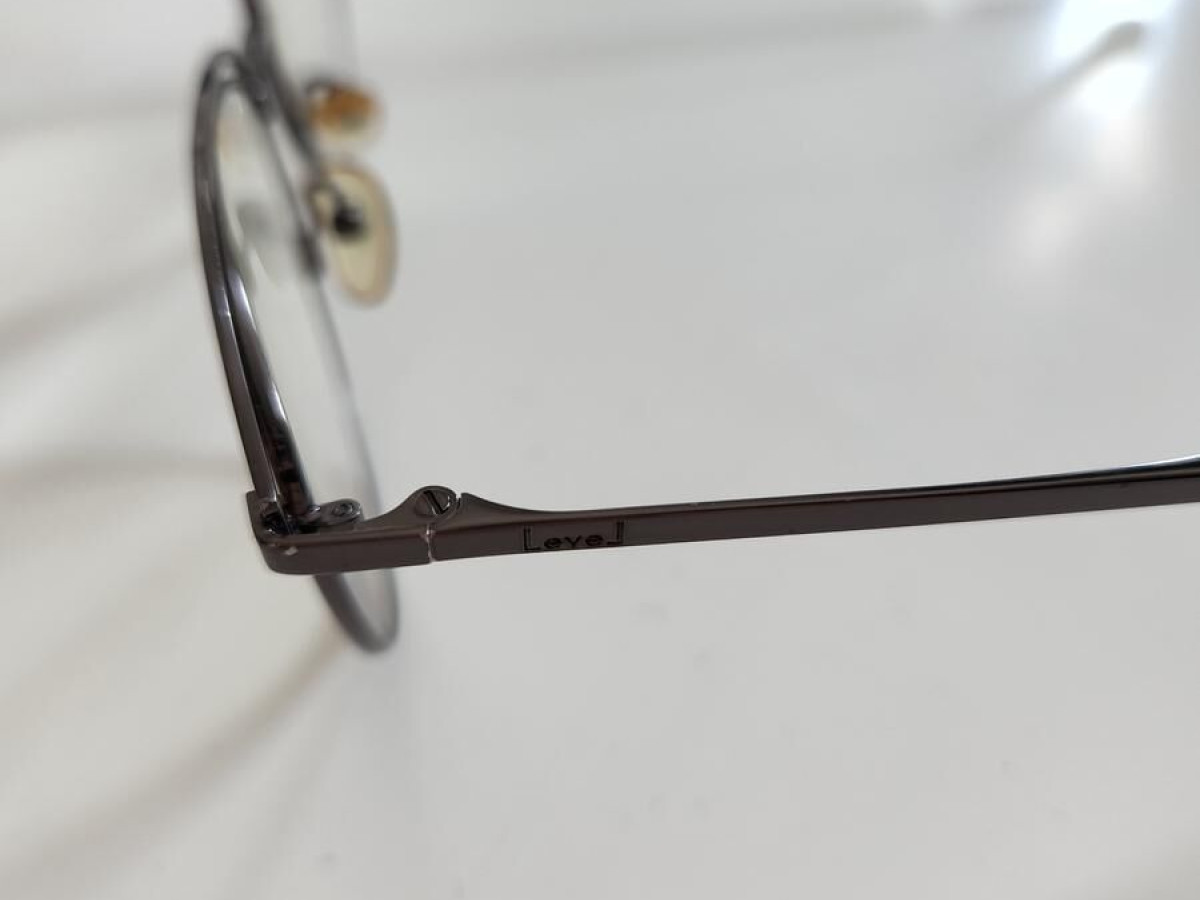 Level - LE1915 52¤17