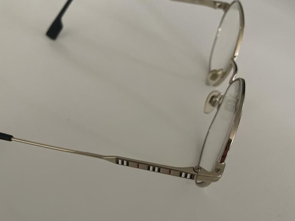 Burbery - B 1350 54D17 140