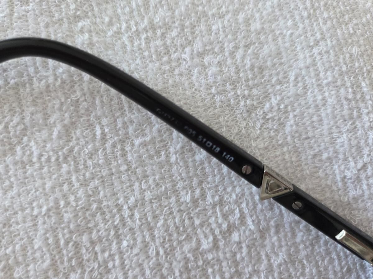 Guess - 00551□18140