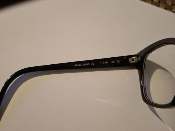 CAROLINE ABRAM -MADELEINE 05 51/19