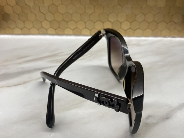 Chanel -5313 56/18