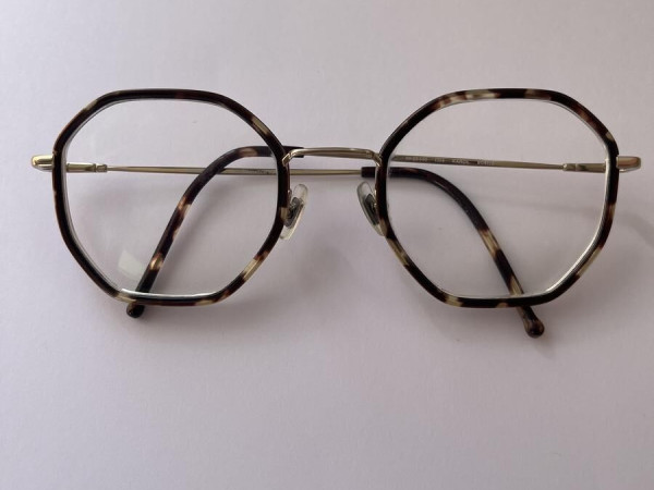 GIGI STUDIOS -  KAROL...