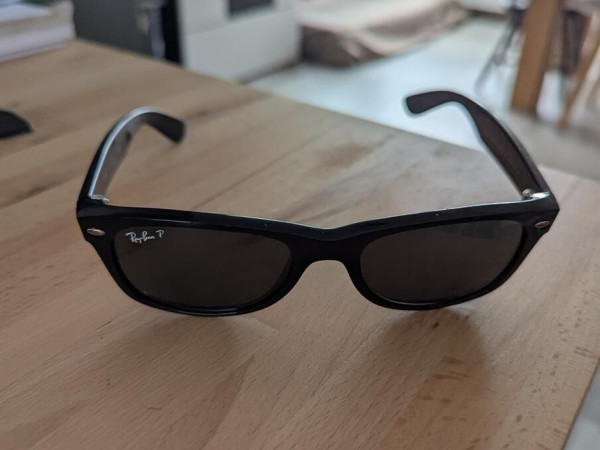 RAY-BAN - RB2132 polarisés 901/58 52/18