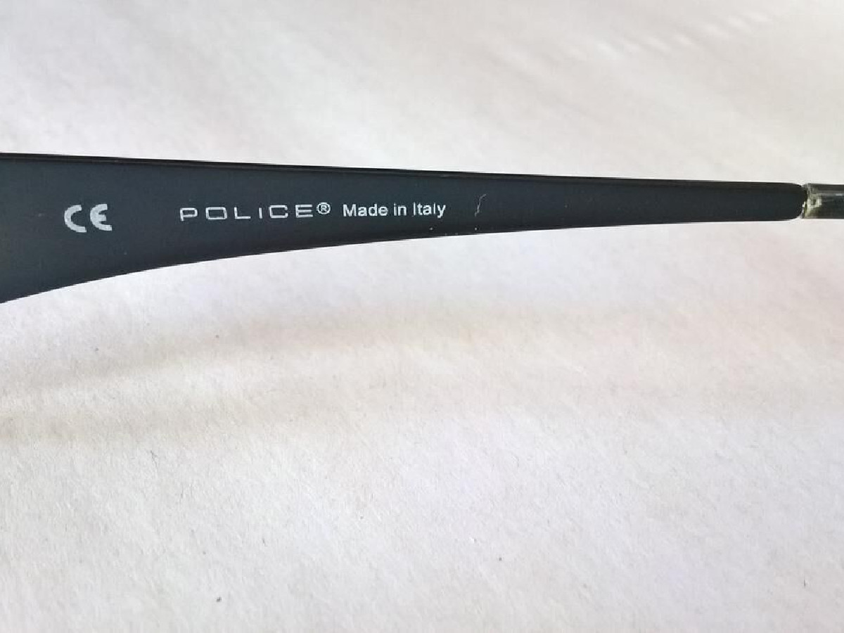 POLICE - V 8324 54¤17