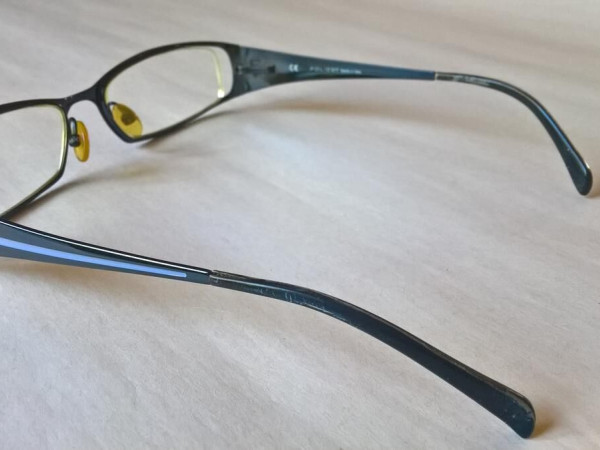 POLICE - V 8324 54¤17