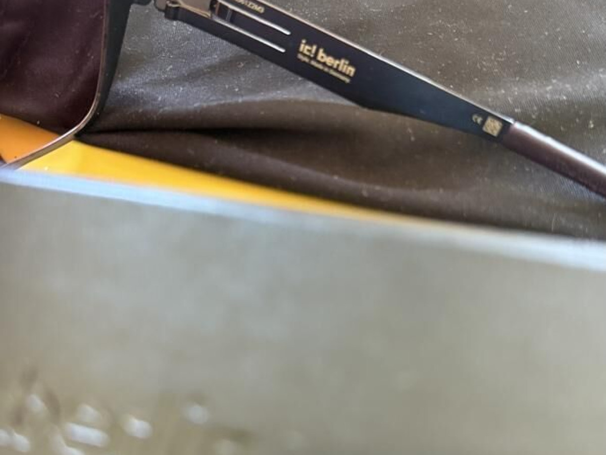 ic! berlin Model Nash Shiny Aubergine