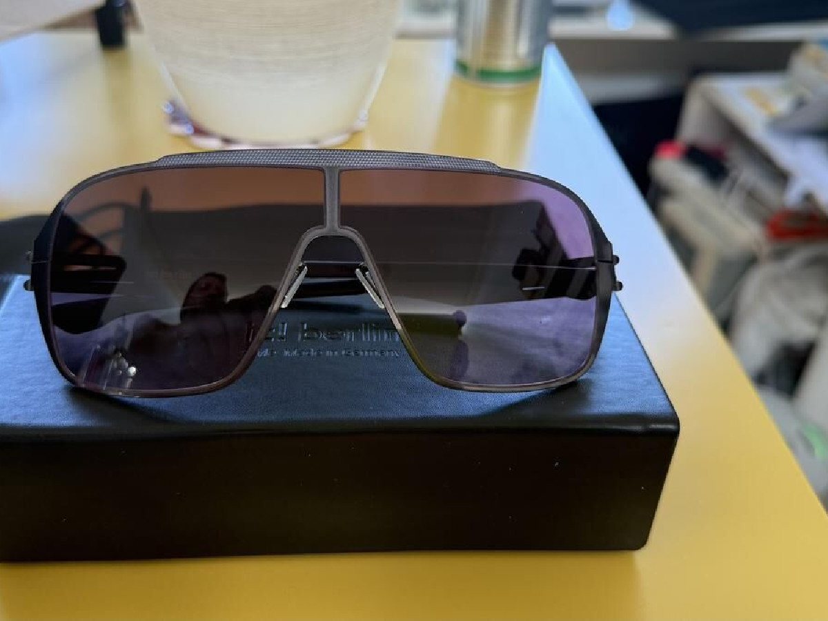 ic! berlin Model Nash Shiny Aubergine