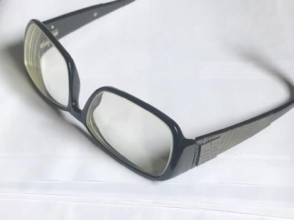 GIVENCHY VGV650N  COL 0700.135