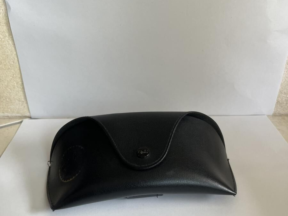 RAY-BAN - RB4068