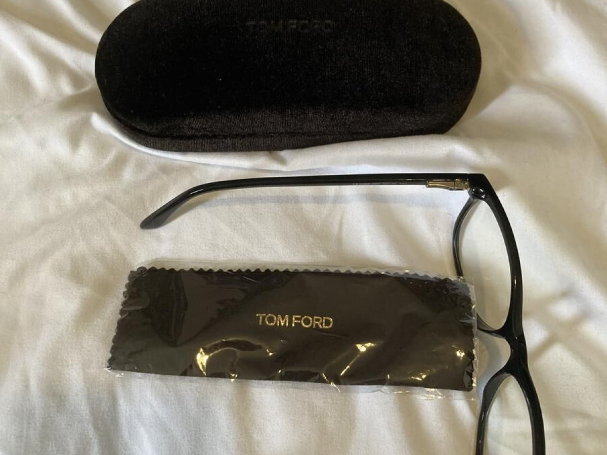 Tom Ford - TF5388 001 52/16 140