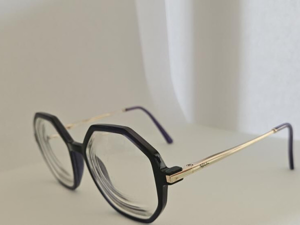 Alain Afflelou - MF128 52/18 PU01 140mm