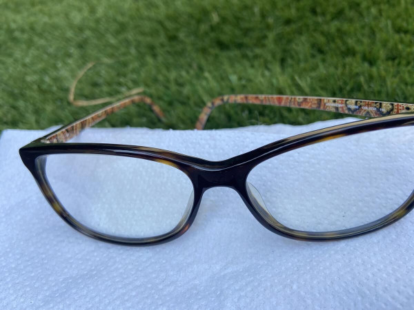 Givenchy VGV 860 COL 0722 140