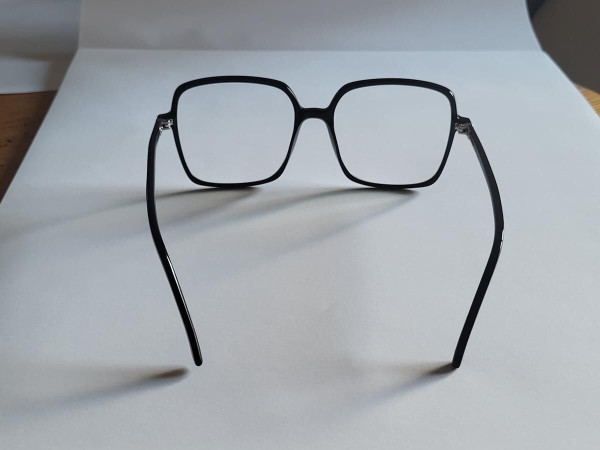 John & Jess - J472 54/17 C01