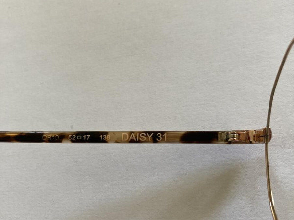 Paul & joe Daisy 31 52/17