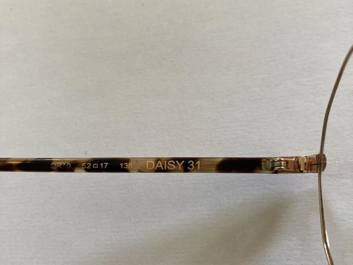 Paul & joe Daisy 31 52/17