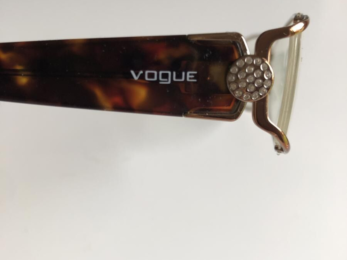 Vogue 3735-B 53¤17