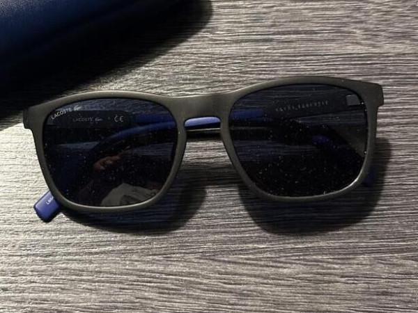 Lacoste- L604SN