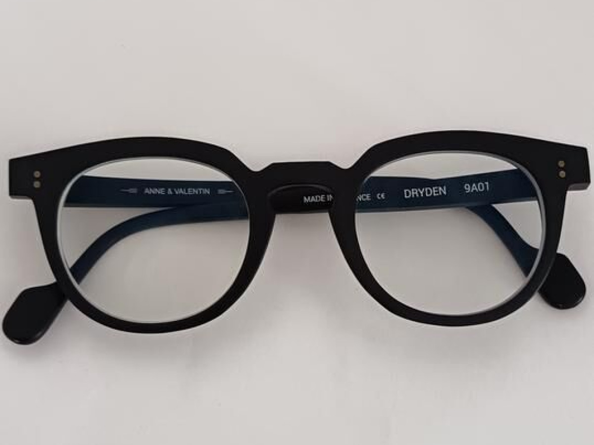 Anne ET Valentin - DRYDEN 9A01