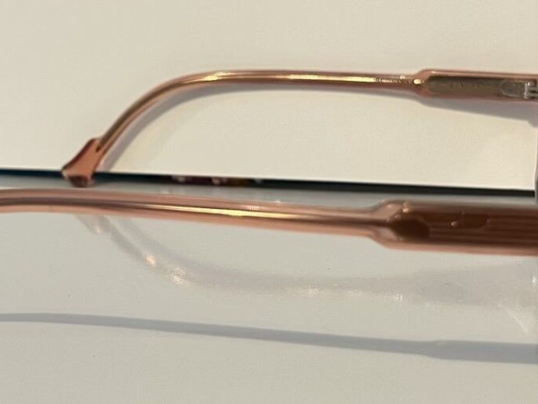 CAROLINE ABRAM - HETA 51/16