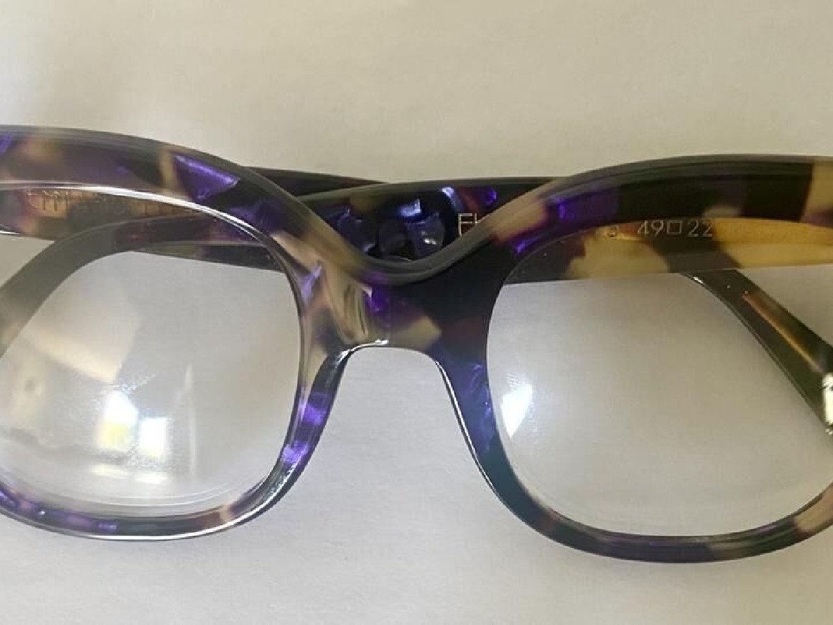 Emmanuelle khanh - 1615 - 49/22