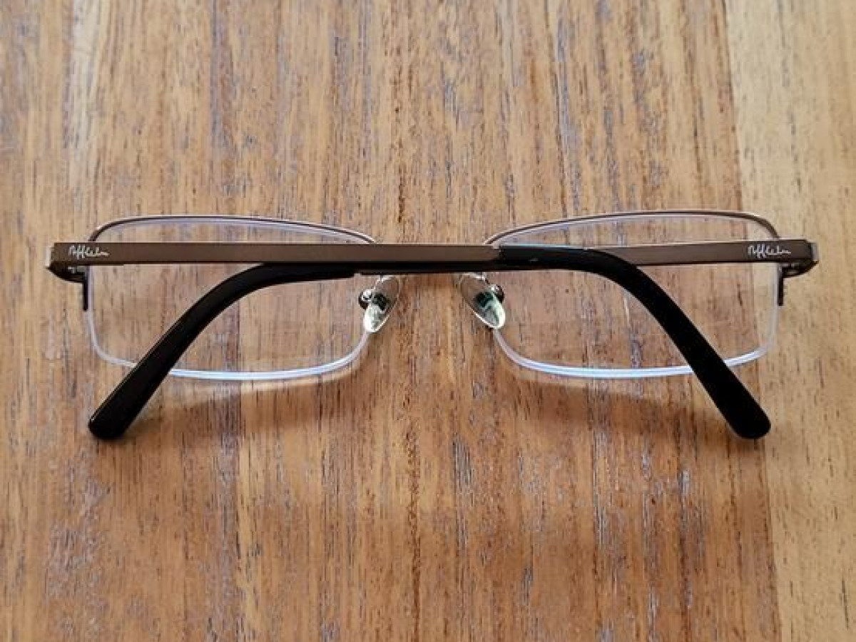 Alain Afflelou - Caleb  52/18 135