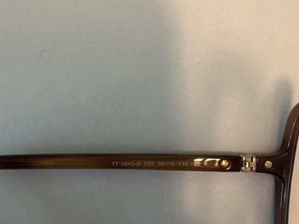 TOM FORD - TF5845 B 053 56/16 135