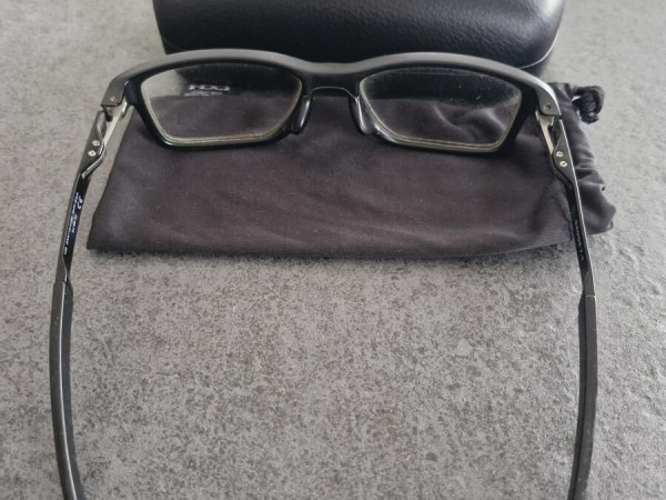 OAKLEY GAUGE 7.1 OX8112-0154 Satin Black