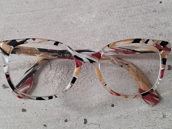 Burberry - B2291 3792 51/17