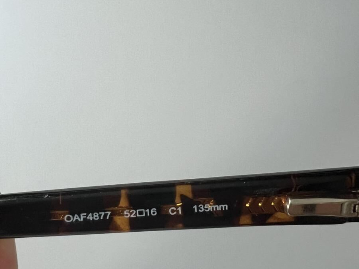 Alain Afflelou - OAF4877 52/16