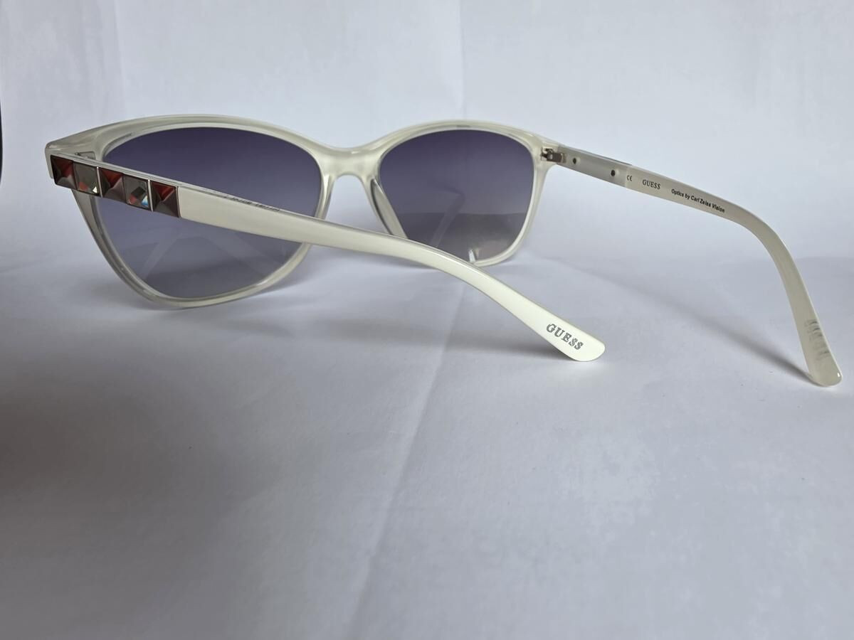 GUESS - GU7283 WHT-35 61/16