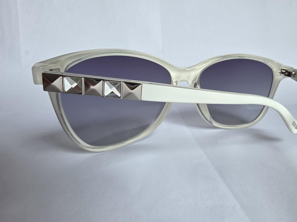 GUESS - GU7283 WHT-35 61/16