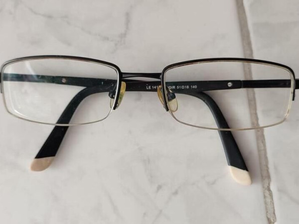 level - LE1410 NOIR 51/18 140