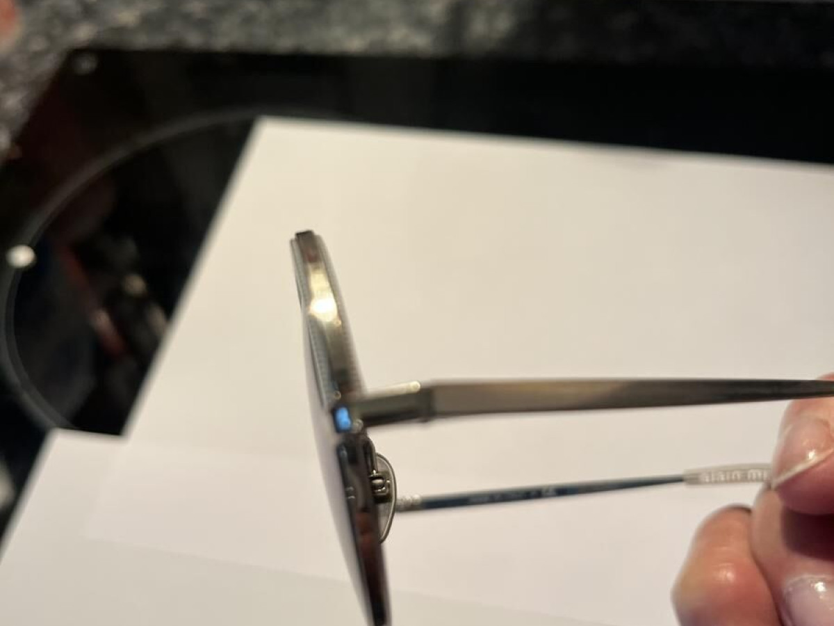 Alain MIKLI - A04003 2102/6G 631 46/25 3N