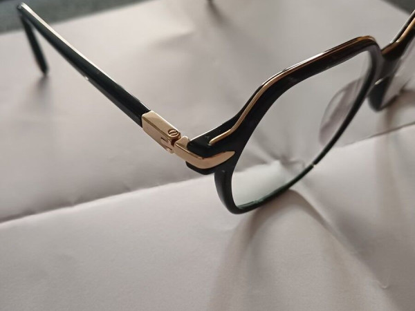 CLYDE - JUNE C37 52/18