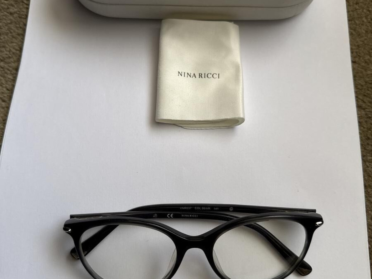 Nina Ricci VNR037 col 06WR 140