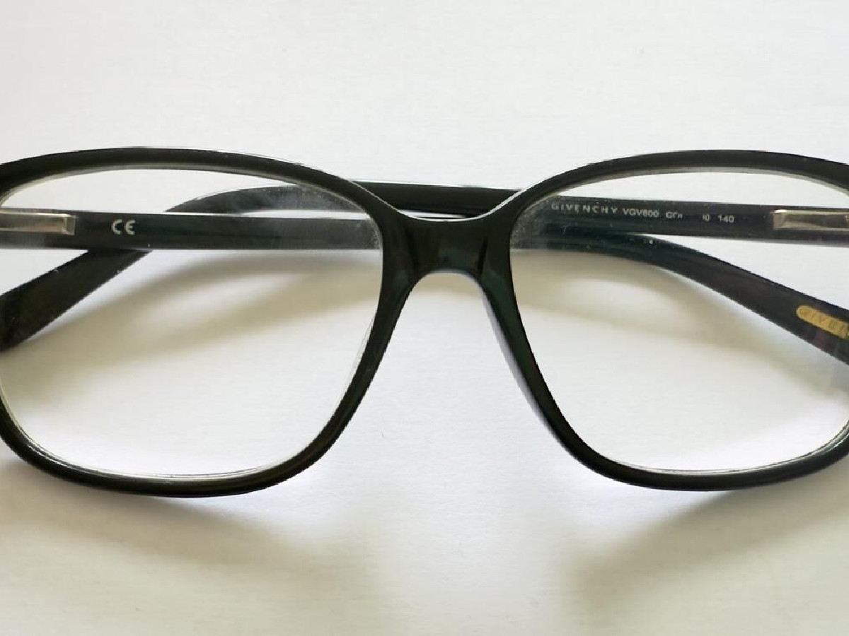 GIVENCHY VGV800