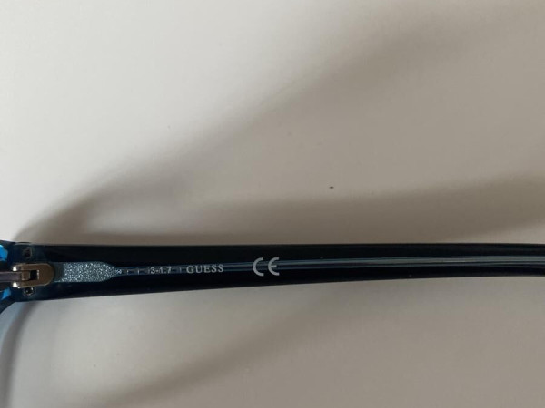 Guess-2527 090 53¤17 135