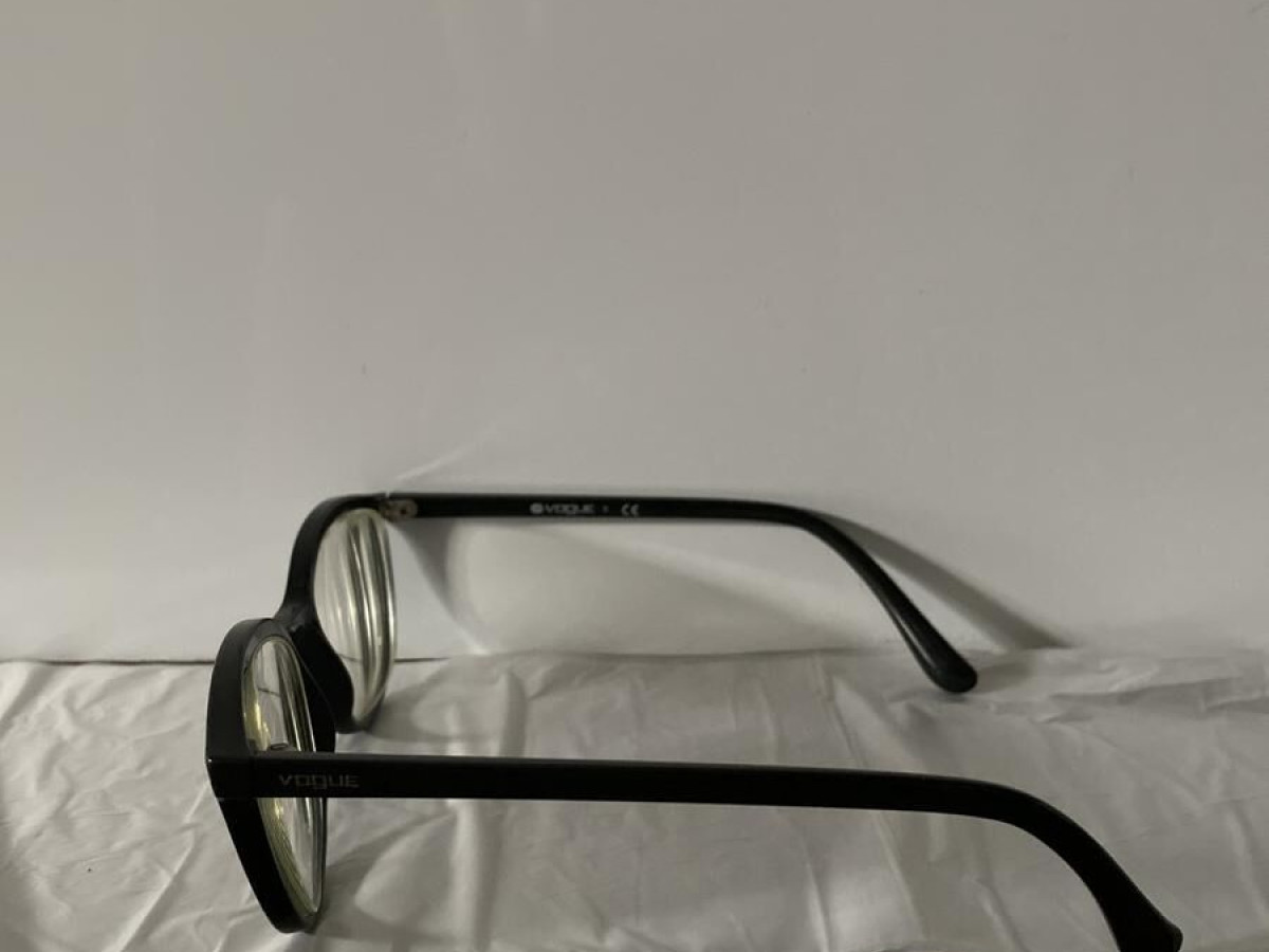 VOGUE -VO5037 w44 51/17