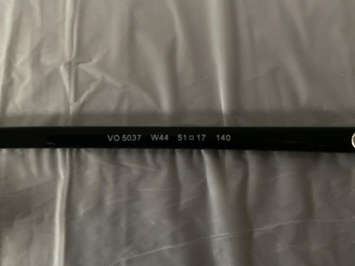 VOGUE -VO5037 w44 51/17