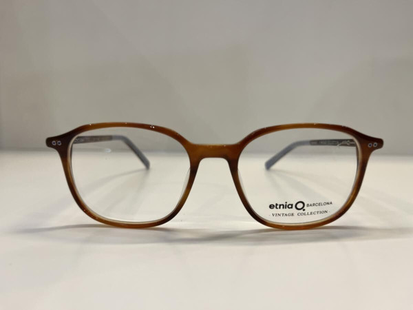 ETNIA BARCELONA -MONT RAS...