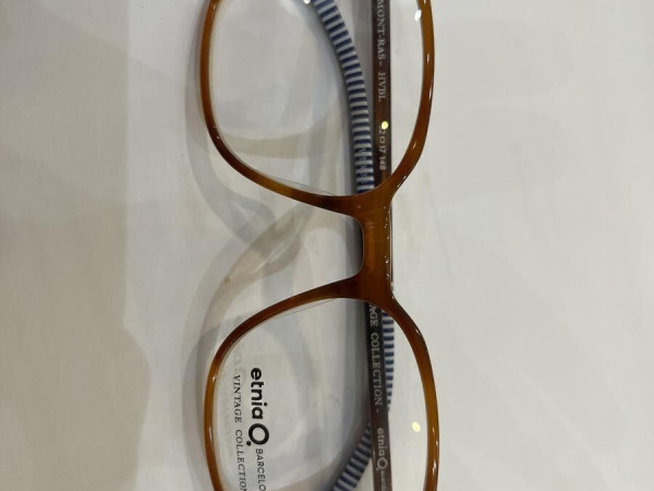 ETNIA BARCELONA -MONT RAS  HVBL 52/17