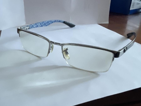 Ray Ban RB8412 2502 52/17 145